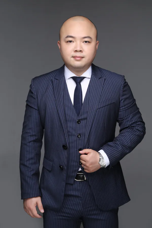 Portrait of Lawyer Zhao Xin